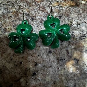 Emerald Green IRISH Shamrock Earrings ST PATRICKS DAY short Dangle